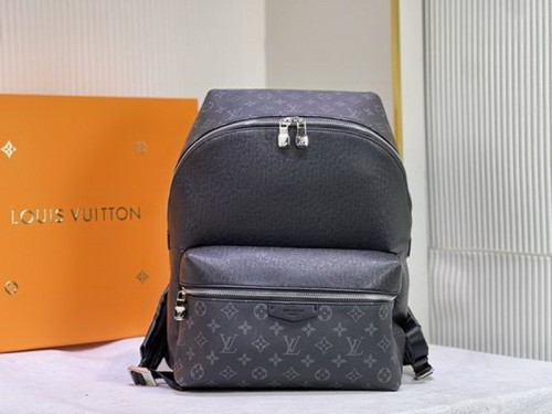 LV Backpack 1：1 Quality-213