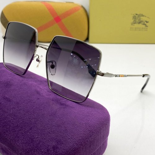 Burberry Sunglasses AAAA-578