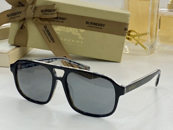Burberry Sunglasses AAAA-760