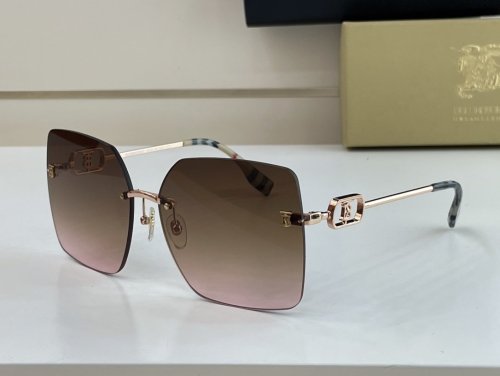 Burberry Sunglasses AAAA-740