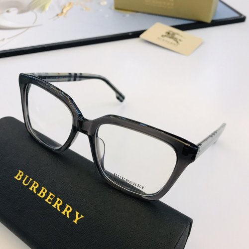 Burberry Sunglasses AAAA-974