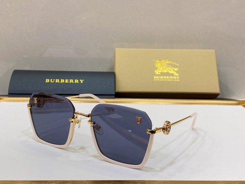 Burberry Sunglasses AAAA-529