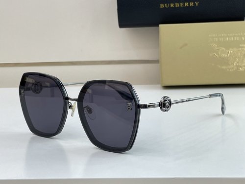 Burberry Sunglasses AAAA-733