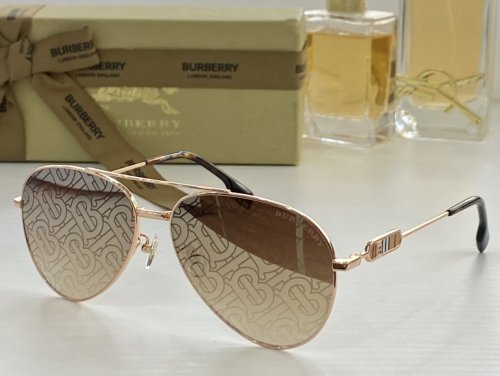 Burberry Sunglasses AAAA-691
