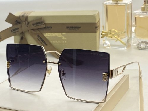 Burberry Sunglasses AAAA-659