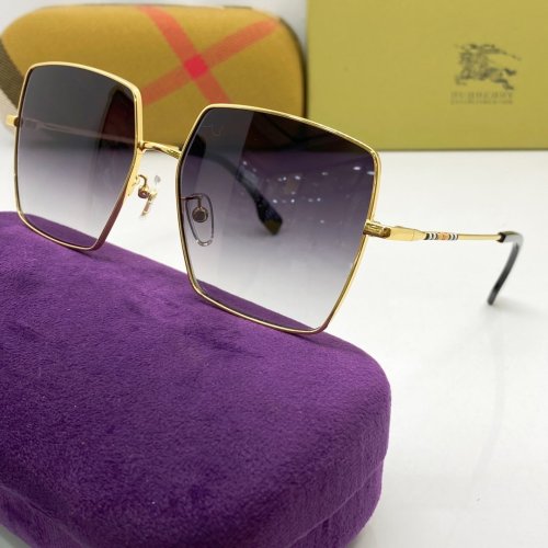 Burberry Sunglasses AAAA-577