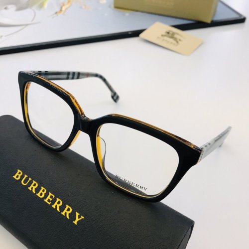 Burberry Sunglasses AAAA-975