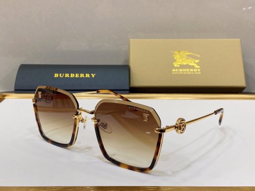 Burberry Sunglasses AAAA-527