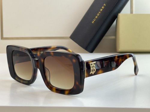 Burberry Sunglasses AAAA-651