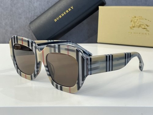 Burberry Sunglasses AAAA-1035