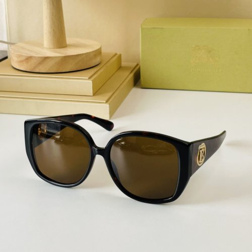 Burberry Sunglasses AAAA-772