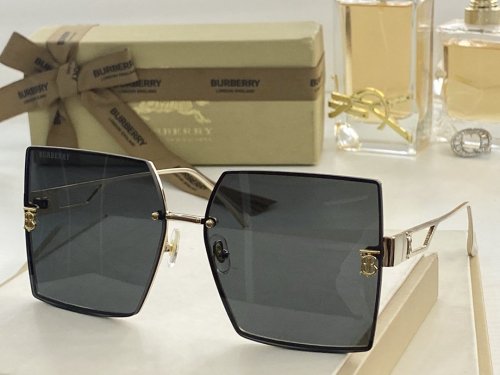 Burberry Sunglasses AAAA-662