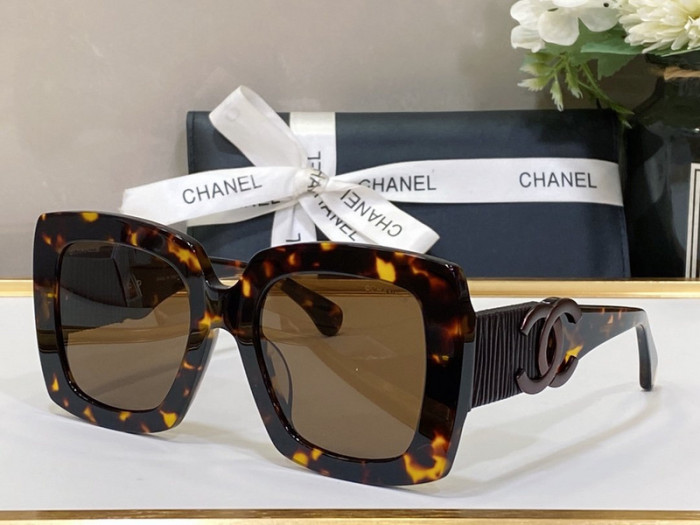 CHNL Sunglasses AAAA-619