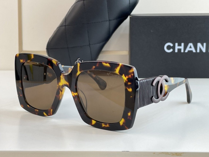 CHNL Sunglasses AAAA-611