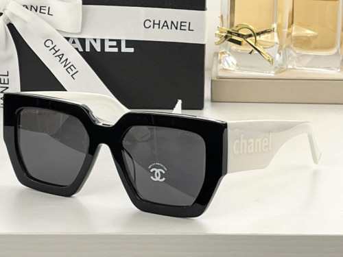 CHNL Sunglasses AAAA-481