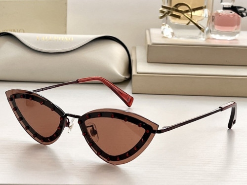 V Sunglasses AAAA-039