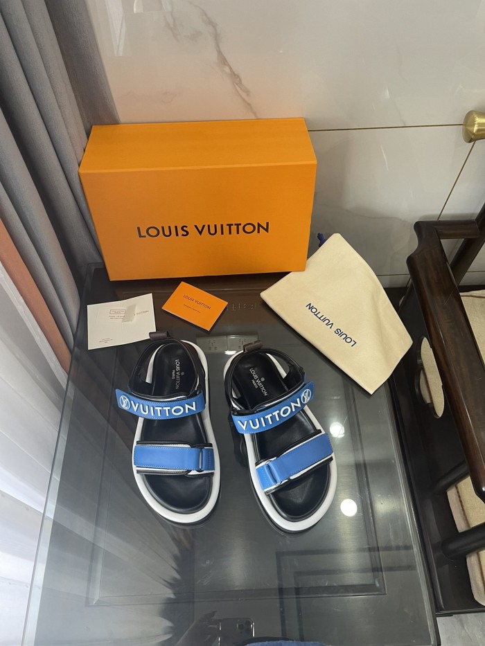 LV women Sandals 1：1 Quality-489