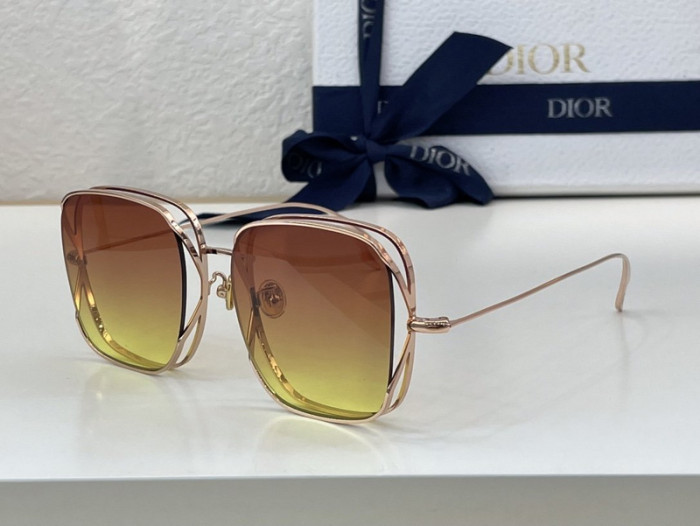 Dior Sunglasses AAAA-935
