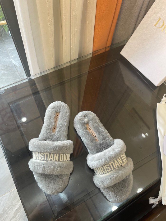 Dior women slippers 1：1 quality-185
