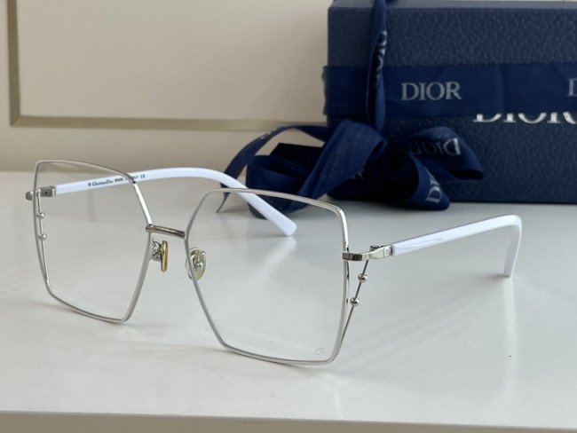 Dior Sunglasses AAAA-422