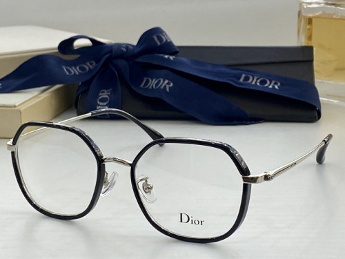Dior Sunglasses AAAA-813