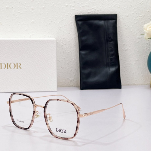 Dior Sunglasses AAAA-800