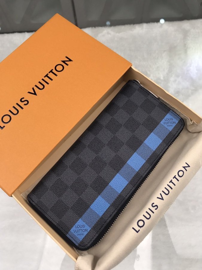 Super Perfect LV Wallet-469