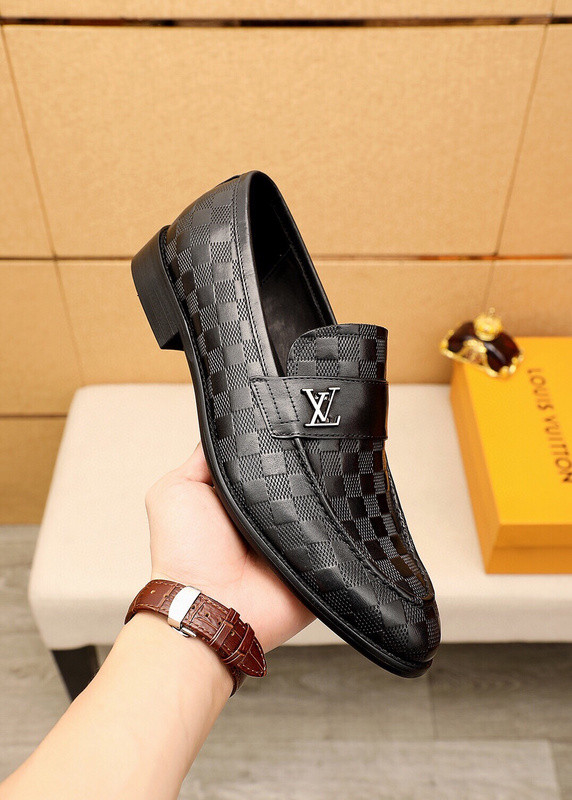LV Men shoes 1：1 quality-4606