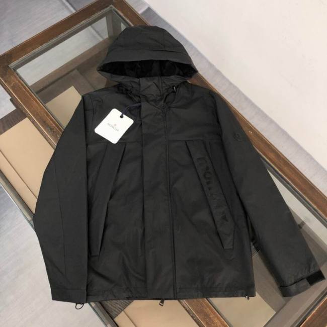 Moncler Coat men-398