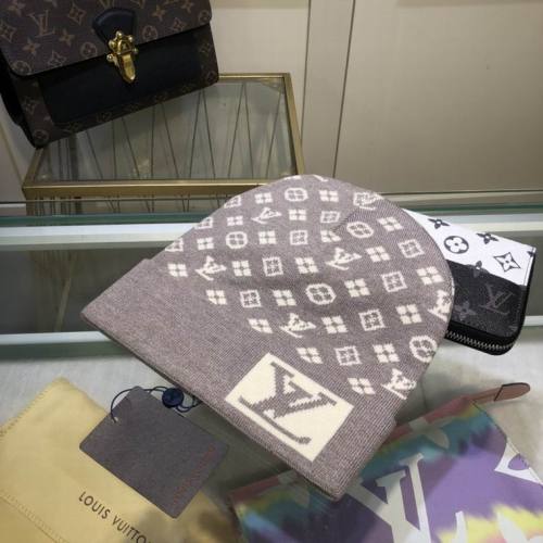 LV beanies AAA-101