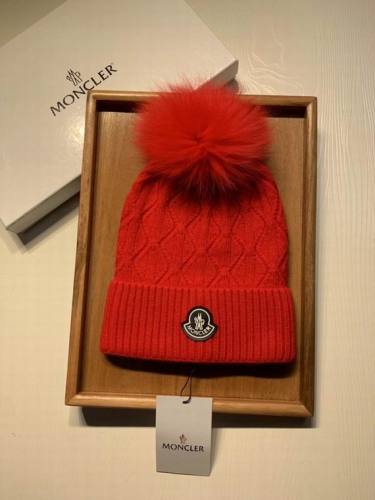 Moncler Beanies-189