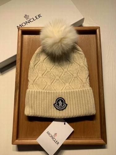 Moncler Beanies-193