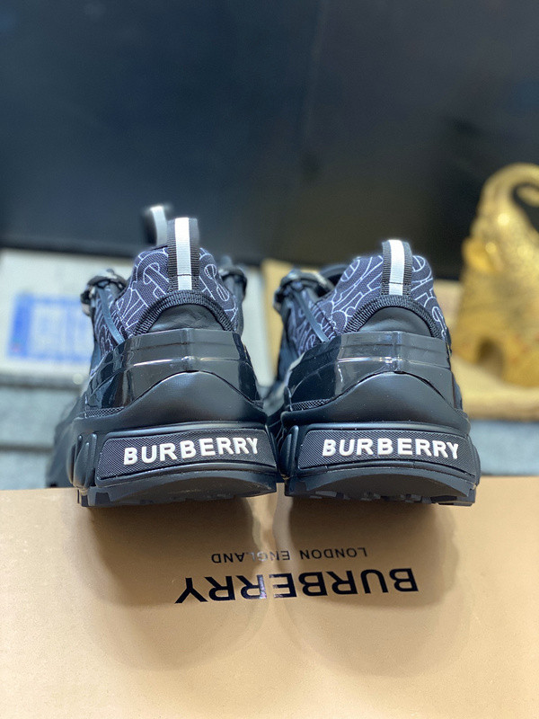 Burberry men shoes 1：1 quality-376