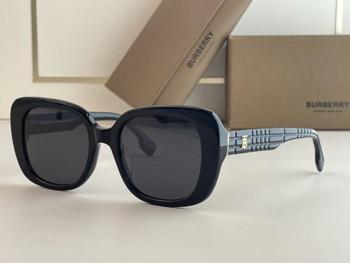 Burberry Sunglasses AAAA-1060