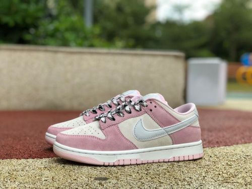 Authentic NiKe Dunk Low Pink
