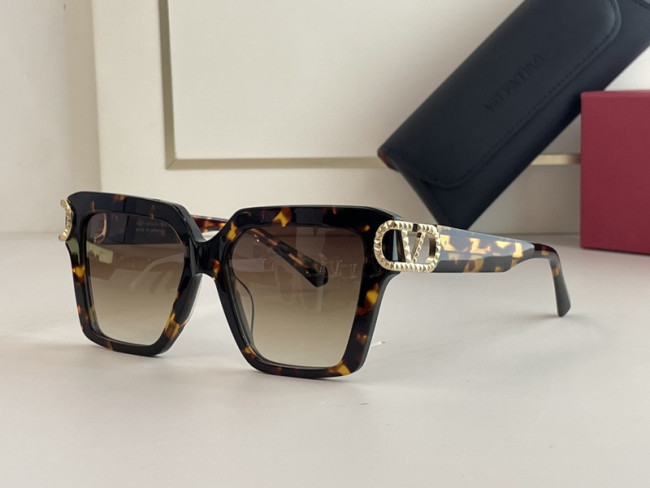 V Sunglasses AAAA-431