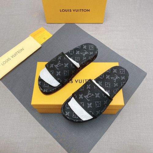 LV Sandals 1：1 Quality-520