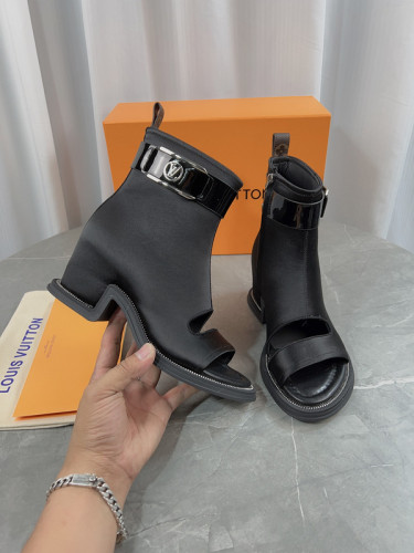 LV High heels-105