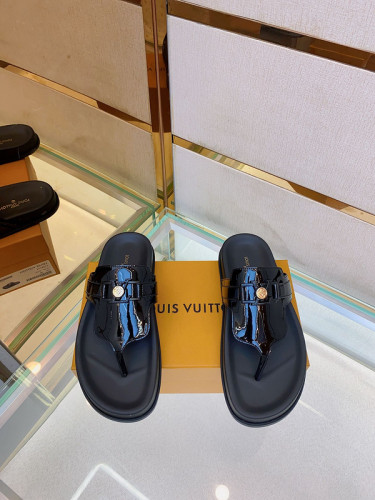 LV Sandals 1：1 Quality-620