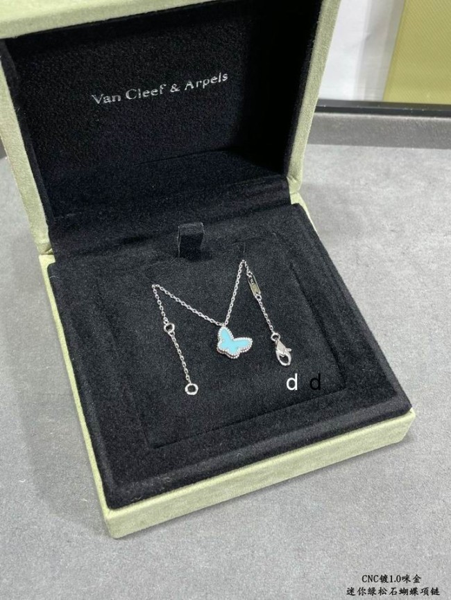 Van Cleef & Arpels Necklace-046