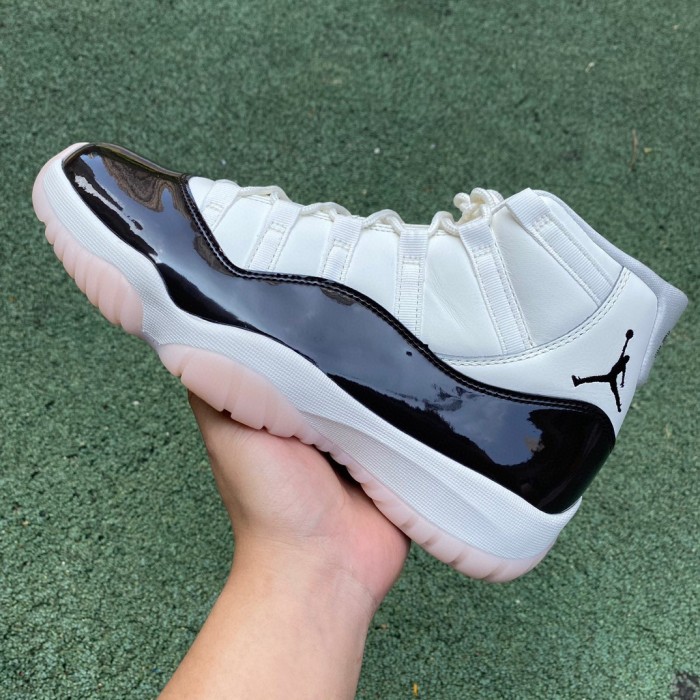 Authentic Air Jordan 11 WMNS “Neapolitan”