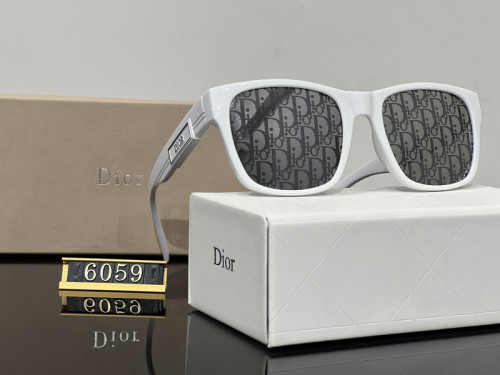 Dior Sunglasses AAA-643