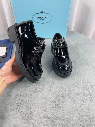 Prada women shoes 1：1 quality-538