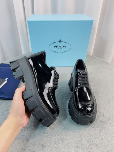 Prada women shoes 1：1 quality-540