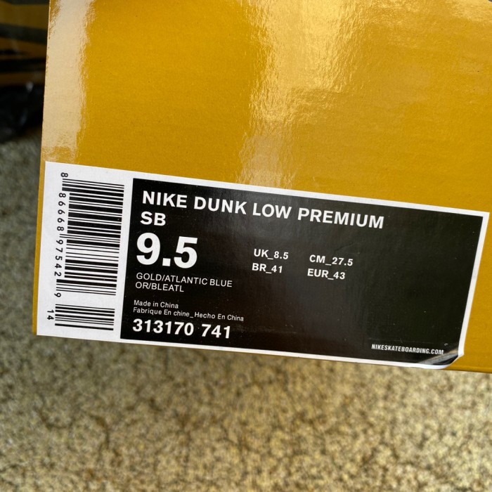 Authentic Nike SB Dunk Low “New Castle”
