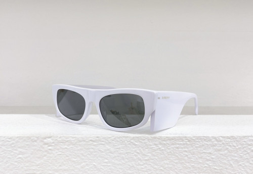 Burberry Sunglasses AAAA-2005