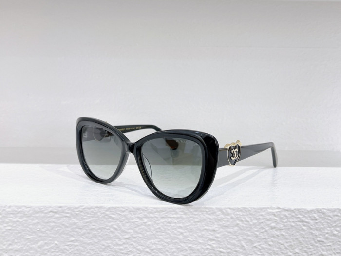 CHNL Sunglasses AAAA-2839
