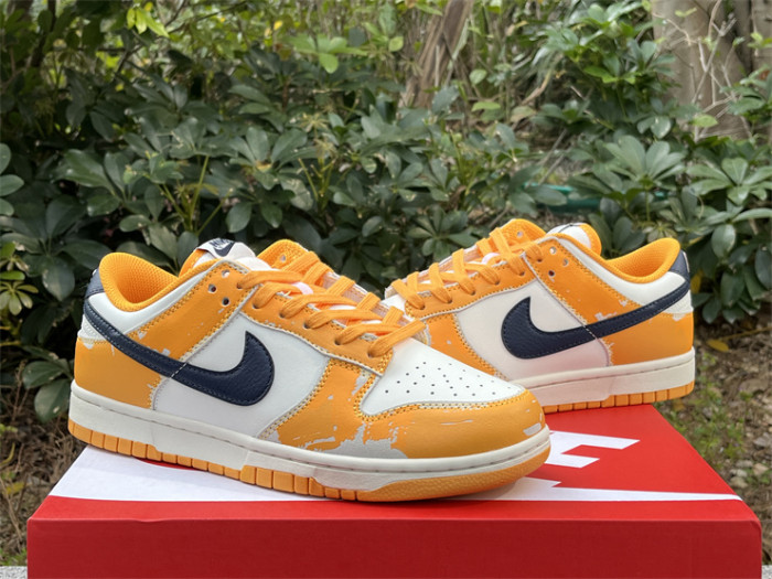 Authentic Nike Dunk Low Wear and Tear