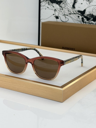 Burberry Sunglasses AAAA-2281