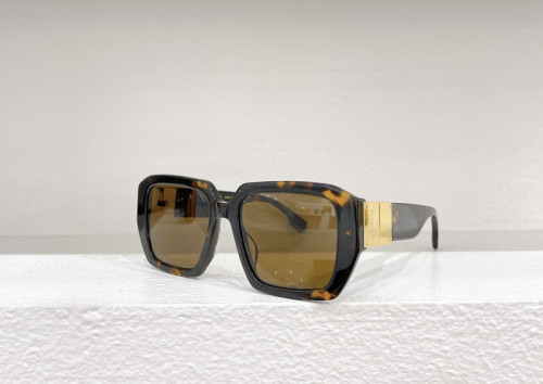 Burberry Sunglasses AAAA-2225